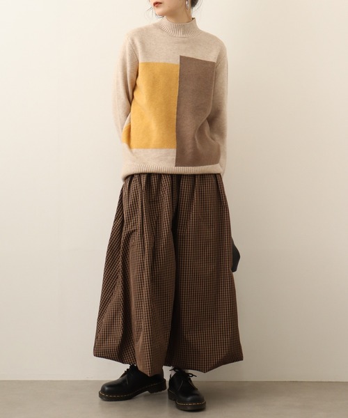 Chiaro（キアロ）の「chiaro 3カラー配色ハイネックニット（ニット/セーター・レディース・ベージュ/モカ/オレンジ/エンジ・40）」の14枚目の写真