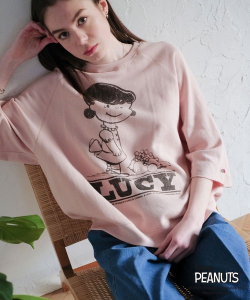 FRUIT OF THE LOOM(フルーツオブザルーム)の「FRUIT OF THE LOOM×スヌーピー甘編み裏毛Tシャツ / コラボ / ピーナッツ / スヌーピー / 半袖 / プリント / カジュアル / ユニセックス(Tシャツ/カットソー・メンズ・C/A/E/D/B・L/M/S)」の14枚目の写真