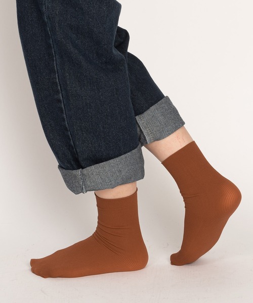 SVEC（シュベック）の「ミドル丈 リブソックス（ソックス/靴下・レディース・ワイン/レッド/ブラック/ネイビー/ホワイト/マスタード/ピンク/チャコールグレー/アイボリー/グリーン/オレンジ/ブルー/グレー/ピンク系その他/オリーブ/キャメル/ベージュ/ブルー系その他/ダークベージュ/パープル/ラベンダー/イエロー・FREE）」の17枚目の写真