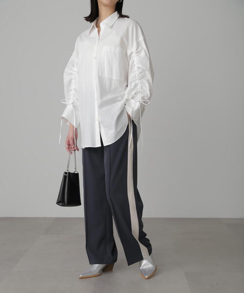 FREE'S MART（フリーズマート）の「◆袖シャーリングオーバーシャツ（シャツ/ブラウス・レディース・ブルー/ホワイト/イエロー・FREE）」の15枚目の写真