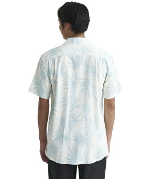 Quiksilver（クイックシルバー）の「BEACH CLUB CASUAL SS/クイックシルバー半袖総柄シャツ（シャツ/ブラウス・メンズ・ブラック/カーキ/ブルー/グリーン/ブルー系その他/グリーン系その他/ブルー系その他4・LARGE/MEDIUM/SMALL/X-LARGE）」の17枚目の写真
