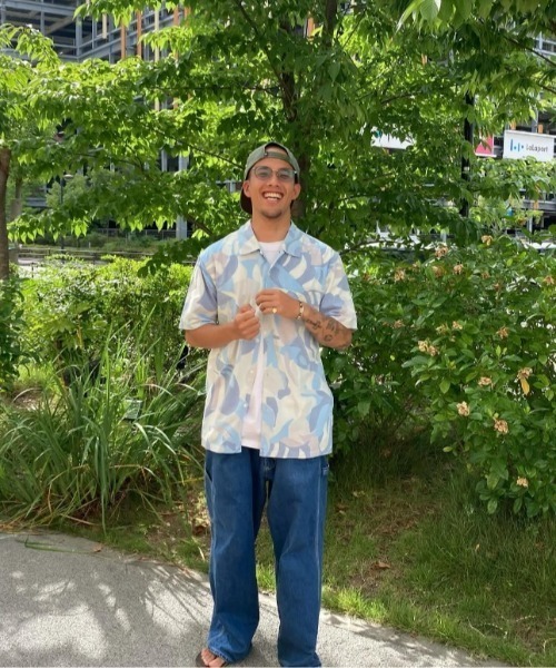 Quiksilver（クイックシルバー）の「BEACH CLUB CASUAL SS/クイックシルバー半袖総柄シャツ（シャツ/ブラウス・メンズ・ブラック/カーキ/ブルー/グリーン/ブルー系その他/グリーン系その他/ブルー系その他4・LARGE/MEDIUM/SMALL/X-LARGE）」の20枚目の写真