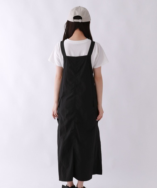 repipi armario（レピピ アルマリオ）の「Zipperカーゴジャンスカ（ジャンパースカート・キッズ・チャコールグレー/ブラック・SMALL/LARGE/MEDIUM）」の7枚目の写真