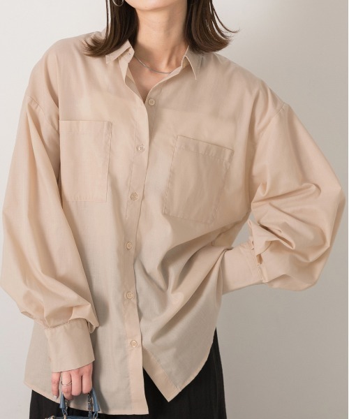 ad thie（アドティエ）の「ボリュームスリーブ ポケ付きストライプシャツ（シャツ/ブラウス・レディース・ネイビー/オレンジ/ベージュ/ピンク/グリーン系/ブラック/ライトブルー/グレイッシュベージュ/オフホワイト/ブルー/ブラック×ホワイト/イエロー/グリーン/ベージュ系/レッド・LARGE/MEDIUM）」の6枚目の写真