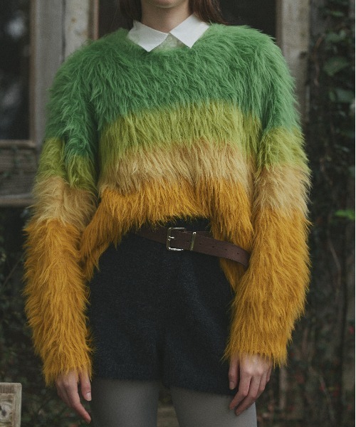 ad thie（アドティエ）の「ボリュームスリーブ ポケ付きストライプシャツ（シャツ/ブラウス・レディース・ネイビー/オレンジ/ベージュ/ピンク/グリーン系/ブラック/ライトブルー/グレイッシュベージュ/オフホワイト/ブルー/ブラック×ホワイト/イエロー/グリーン/ベージュ系/レッド・LARGE/MEDIUM）」の18枚目の写真