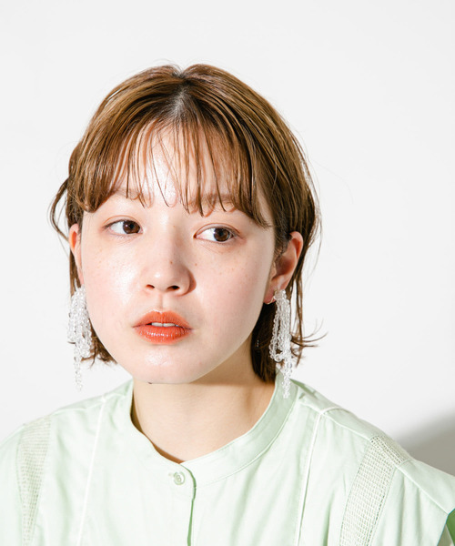 KBF（ケイビーエフ）の「リボンビーズイヤリング（イヤリング・レディース・クリア/オレンジ・ONE）」の5枚目の写真