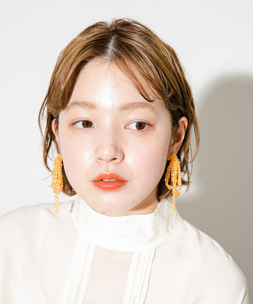 KBF（ケイビーエフ）の「リボンビーズイヤリング（イヤリング・レディース・クリア/オレンジ・ONE）」の9枚目の写真