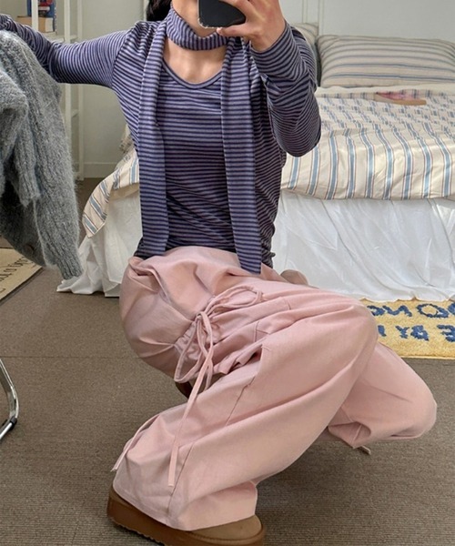 LYEON（リヨン）の「リボンポケットルーズカーゴワイドパンツ（カーゴパンツ・レディース・オフホワイト/ピンク/ネイビー・FREE）」の5枚目の写真