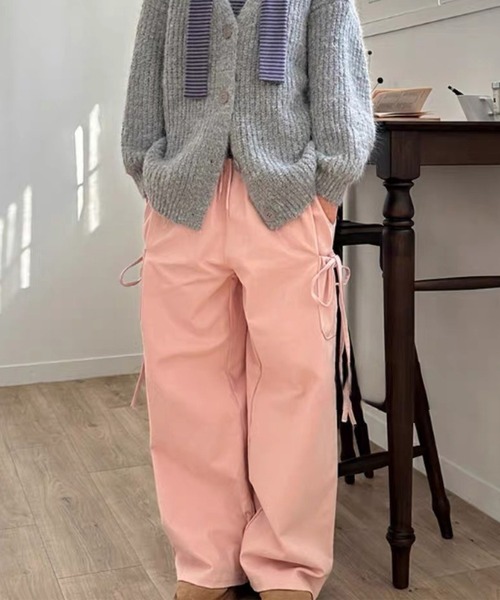 LYEON（リヨン）の「リボンポケットルーズカーゴワイドパンツ（カーゴパンツ・レディース・オフホワイト/ピンク/ネイビー・FREE）」の13枚目の写真