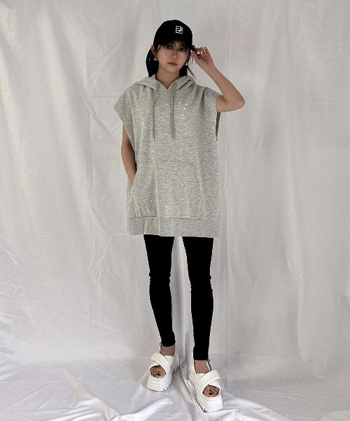 ENVYM（アンビー）の「ノースリスウェットパーカー（パーカー・レディース・ピンク/グレー/ブラック・FREE）」の13枚目の写真