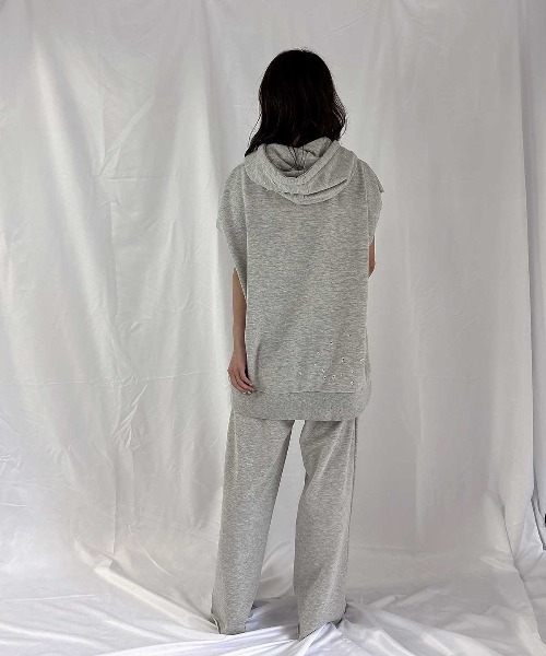 ENVYM（アンビー）の「ノースリスウェットパーカー（パーカー・レディース・ピンク/グレー/ブラック・FREE）」の14枚目の写真