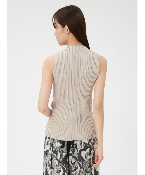 FRAYID ハイネックノースリニット　フレイアイディー　ベージュ FRAY I.D（フレイアイディー）の「シンプルリブノースリニット