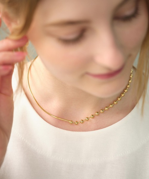 ANOH（アノー）の「ハーフボールチェーンチョーカー（チョーカー・レディース・ゴールド/シルバー・FREE）」の2枚目の写真