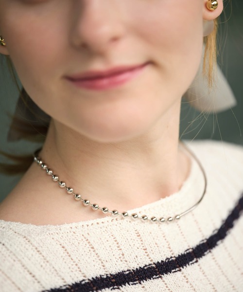 ANOH（アノー）の「ハーフボールチェーンチョーカー（チョーカー・レディース・ゴールド/シルバー・FREE）」の3枚目の写真