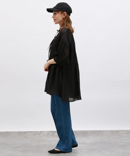 LAKOLE(ラコレ)の「2WAYティアードチュニック / 124159(シャツ/ブラウス・レディース・ブラック/オフホワイト/イエロー・SMALL/MEDIUM)」の10枚目の写真