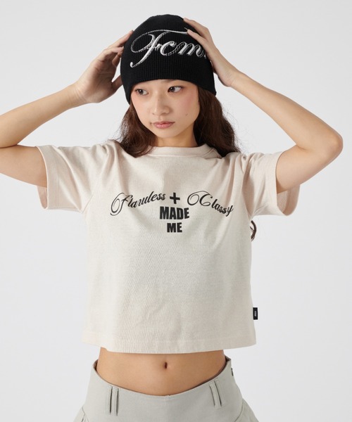 FCMM(エフシーエムエム)の「【UNISEX】LOGO PRINT TEE/ロゴプリントTシャツ(Tシャツ/カットソー・レディース・チャコール/ホワイト/ベージュ・SMALL/LARGE)」の3枚目の写真