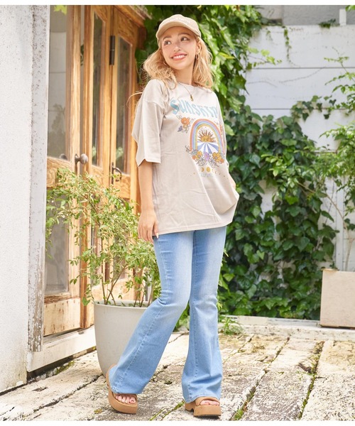 anap mimpi(アナップミンピ)の「SUN&FLOWERプリント 半袖 ビッグ Tシャツ(Tシャツ/カットソー・レディース・ホワイト/ブラック/グレイッシュベージュ・FREE)」の14枚目の写真