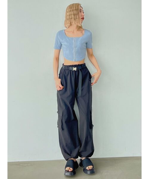 EMODA（エモダ）の「ラウンドフックショートトップ（Tシャツ/カットソー・レディース・ブラック/ホワイト/ブルー/その他・FREE）」の22枚目の写真