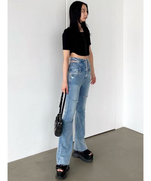 EMODA（エモダ）の「ラウンドフックショートトップ（Tシャツ/カットソー・レディース・ブラック/ホワイト/ブルー/その他・FREE）」の19枚目の写真