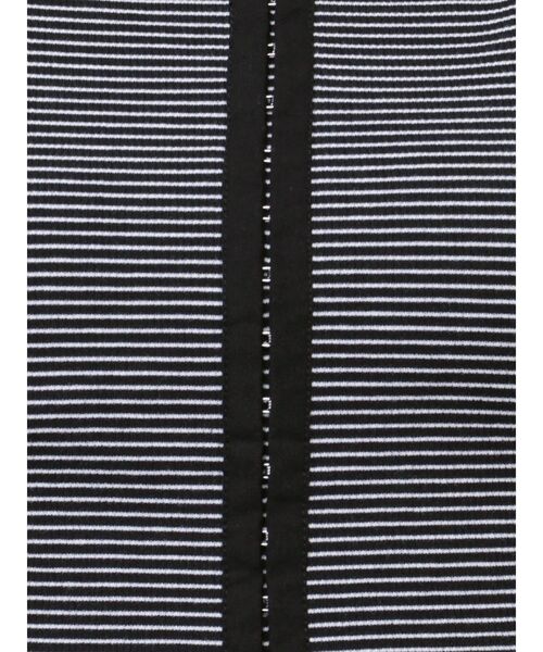 EMODA（エモダ）の「ラウンドフックショートトップ（Tシャツ/カットソー・レディース・ブラック/ホワイト/ブルー/その他・FREE）」の8枚目の写真