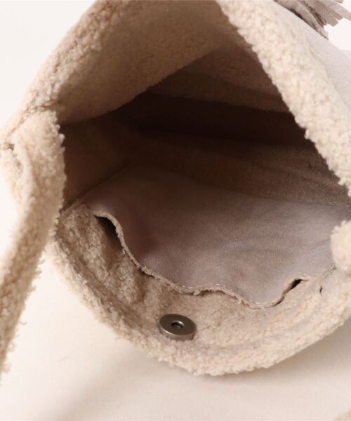 JUGLANS(ユグランス)の「【MINNETONKA】BOA SHOULDER BAG/ボアショルダーバッグ(ショルダーバッグ・レディース・ブラウン/アイボリー/グレー・FREE)」の6枚目の写真