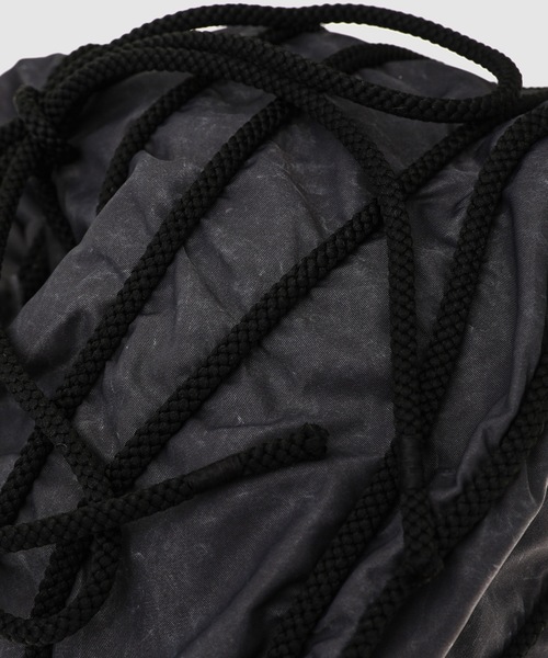 SASQUATCHfabrix.（サスクワァッチファブリックス）の「ROPE SUSPENSION BAG（ショルダーバッグ・メンズ・ネイビー/ブラウン・FREE）」の6枚目の写真