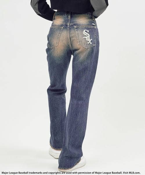 BACK TO THE FIELD（バック トゥー ザ フィールド）の「【MLB】ポケットロゴフレアデニム（デニムパンツ・レディース・インディゴブルー/ネイビー系/ブルー・MEDIUM/SMALL）」の9枚目の写真