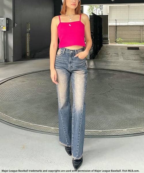 BACK TO THE FIELD（バック トゥー ザ フィールド）の「【MLB】ポケットロゴフレアデニム（デニムパンツ・レディース・インディゴブルー/ネイビー系/ブルー・MEDIUM/SMALL）」の11枚目の写真