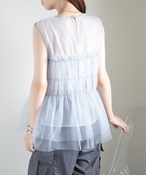 MAISON BREEZE（メゾンブリーズ）の「【MAISON BREEZE】オーガンジー×チュール シャーリングノースリーブPO DTK（タンクトップ・レディース・ホワイト/ブラック/グレー・FREE）」の17枚目の写真