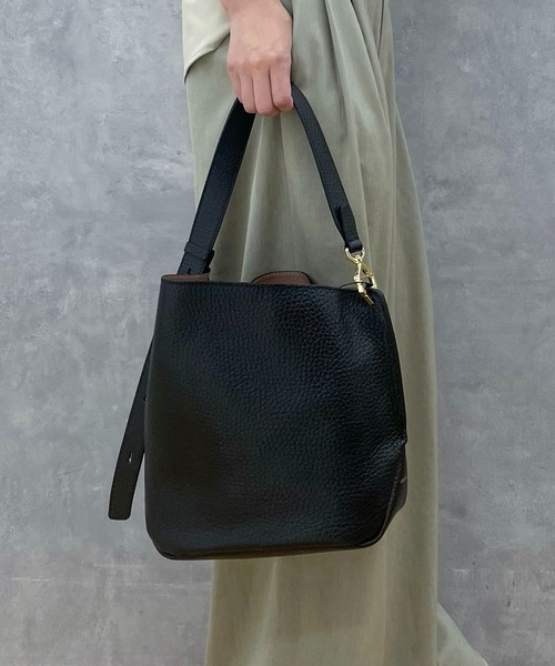 【美品】LORISTELLA OLIVIA ショルダーバック　アシンメトリー　黒 LORISTELLA（ロリステッラ）の「LORISTELLA / OLIVIA(アシンメトリー