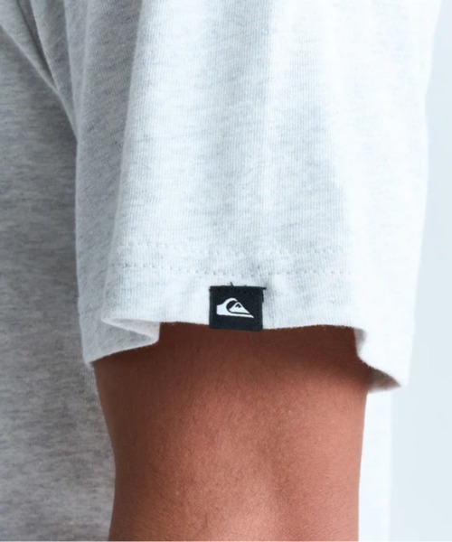 Quiksilver(クイックシルバー)の「GRIFF QUIK TEE GFN/クイックシルバー半袖ロゴTシャツ(Tシャツ/カットソー・メンズ・ホワイト/ブラック・LARGE/MEDIUM/SMALL/X-LARGE)」の7枚目の写真