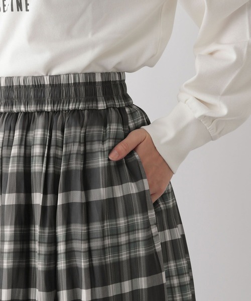 GLOBAL WORK Smile Seed Store（グローバルワーク スマイルシードストア）の「シャイニーフレアチェックスカート/138933（スカート・レディース・ベージュ/ブラウン/チャコール・MEDIUM/X-LARGE/SMALL/LARGE）」の8枚目の写真
