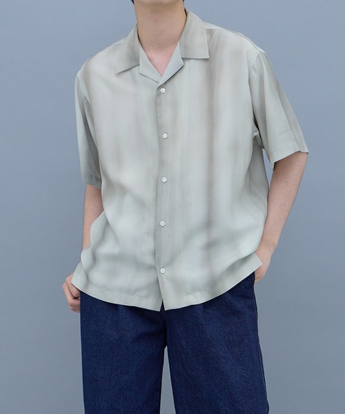 UNITED TOKYO(ユナイテッドトウキョウ)の「【残りわずか】レーヨングラデーション オープンカラーシャツ S/S(シャツ/ブラウス・メンズ・ネイビー/アイボリー・1/2)」の21枚目の写真