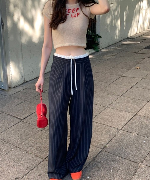 LYEON(リヨン)の「ウエストレイヤードデザインスラックス/ストライプタックパンツ/ダブルウエストパンツ(スラックス・レディース・ネイビー/グレー・MEDIUM/SMALL)」の2枚目の写真