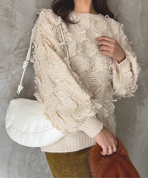 ENIM BY VICKY(エニムバイビッキー)の「フリンジニットトップス《手洗い可能》(ニット/セーター・レディース・チャコールグレー/オフホワイト・M)」の4枚目の写真