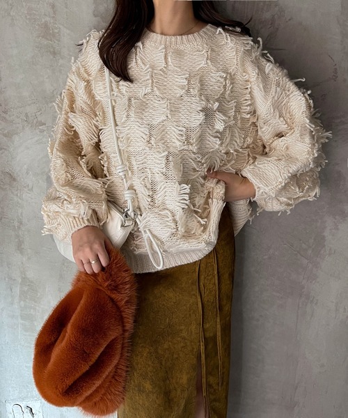 ENIM BY VICKY(エニムバイビッキー)の「フリンジニットトップス《手洗い可能》(ニット/セーター・レディース・チャコールグレー/オフホワイト・M)」の9枚目の写真