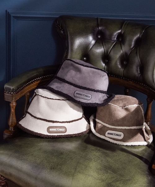 Minnetonka（ミネトンカ）の「【MINNETONKA】ミネトンカ SUEDE BOA REVERSIBLE BUCKET HAT スエード× ボアリバーシブルバケットハット（ハット・レディース・アイボリー/グレー/ブラウン・57-59cm）」の7枚目の写真