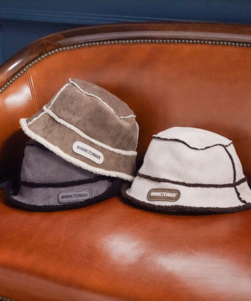 Minnetonka（ミネトンカ）の「【MINNETONKA】ミネトンカ SUEDE BOA REVERSIBLE BUCKET HAT スエード× ボアリバーシブルバケットハット（ハット・レディース・アイボリー/グレー/ブラウン・57-59cm）」の5枚目の写真