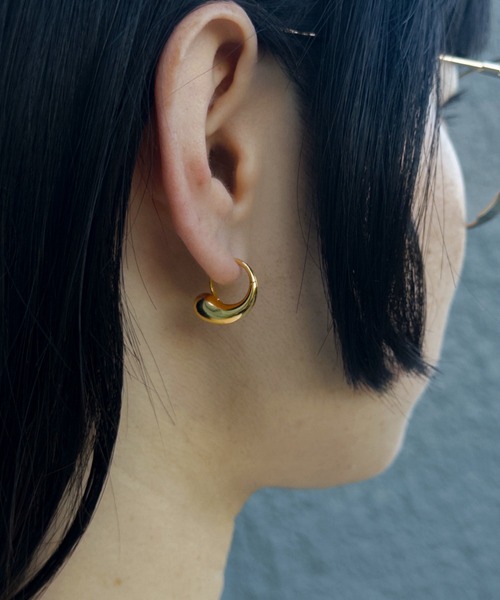 whoseA(フーシー)の「【silver925】Plump Pierce/ プランプ フープピアス(ピアス(両耳用)・レディース・ゴールド・FREE)」の3枚目の写真