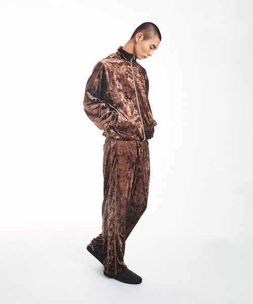 City Ambient Products(シティアンビエントプロダクツ)の「City Ambient Products: クラッシュベロアトラックジャケット(セットアップ対応)(ジャージ・メンズ・ブラウン/ロイヤルブルー・SMALL/MEDIUM/LARGE)」の15枚目の写真