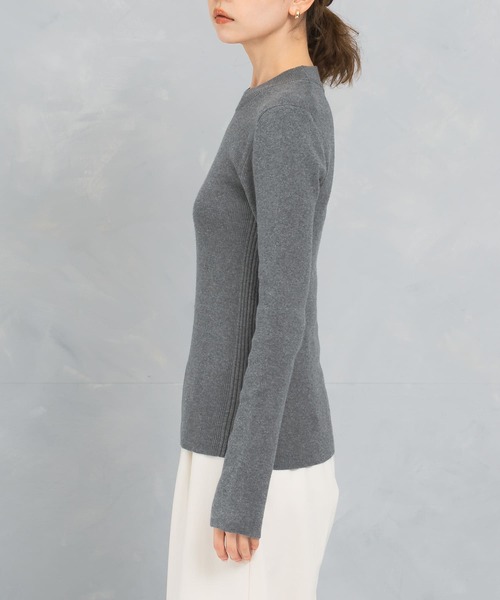 URBAN RESEARCH ROSSO WOMEN（アーバンリサーチ　ロッソ）の「シルク混ハイネックリブニット（ニット/セーター・レディース・ライトグレー/ブルー系その他/ブラック・FREE）」の22枚目の写真