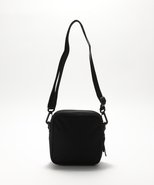 Carhartt WIP（カーハートダブリューアイピー）の「【CARHARTT WIP / カーハート ダブリューアイピー】ESSENTIALS BAG SMALL（クラッチバッグ・メンズ・ブラック・FREE）」の3枚目の写真