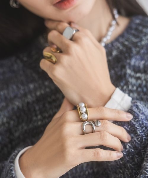 JEANASIS（ジーナシス）の「【ステンレス】ラインフープリング/253468（リング・レディース・ゴールド/シルバー・MEDIUM/LARGE）」の4枚目の写真