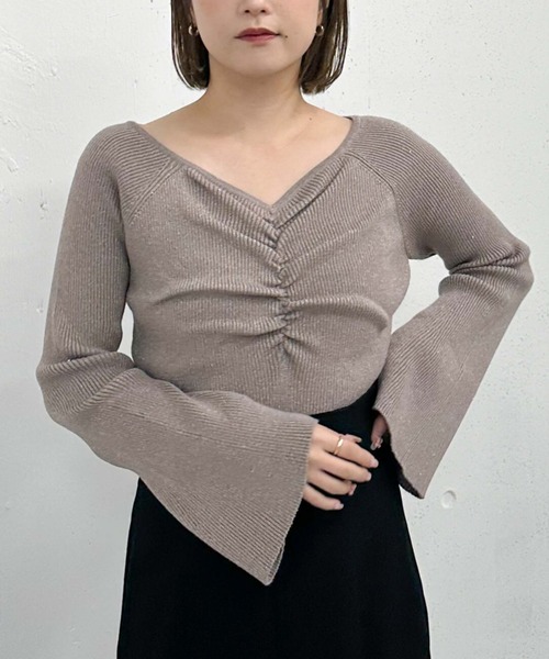 archives（アルシーヴ）の「ラメギャザーフレアスリーブニット（ニット/セーター・レディース・グレー/アイボリー/ブラック/ピンクベージュ・MEDIUM）」の12枚目の写真