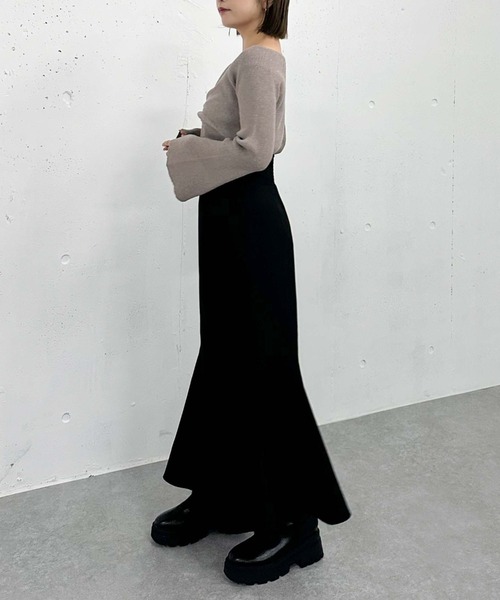 archives（アルシーヴ）の「ラメギャザーフレアスリーブニット（ニット/セーター・レディース・グレー/アイボリー/ブラック/ピンクベージュ・MEDIUM）」の17枚目の写真