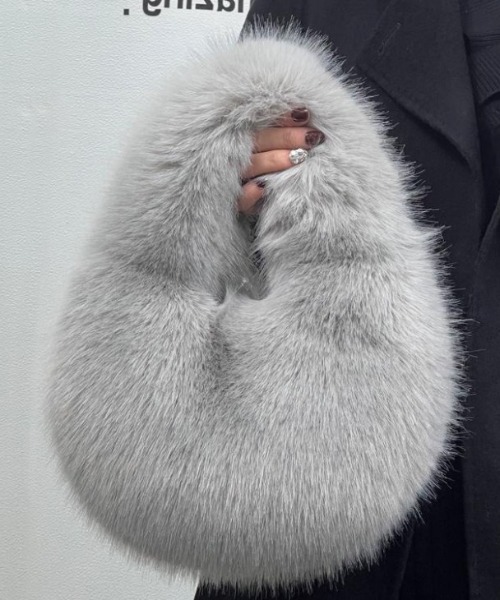 AMELY（エミリー）の「エコファートートバッグ（ハンドバッグ・レディース・オフホワイト/グレー/ダークブラウン/ベージュ/ブラック/ライトグリーン・フリー）」の4枚目の写真