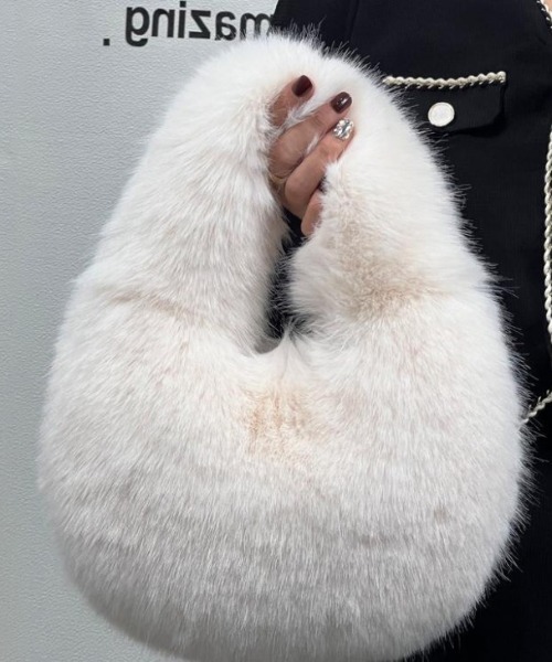 AMELY（エミリー）の「エコファートートバッグ（ハンドバッグ・レディース・オフホワイト/グレー/ダークブラウン/ベージュ/ブラック/ライトグリーン・フリー）」の2枚目の写真