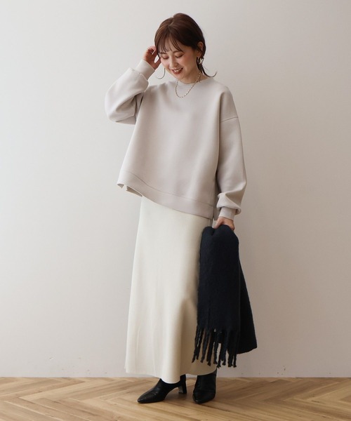 AMERICAN HOLIC(アメリカンホリック)の「サイドスリットポンチプルオーバー(スウェット・レディース・ライトグレー系2/ブルーグリーン/グレイッシュベージュ/ライトイエロー・M/L)」の9枚目の写真