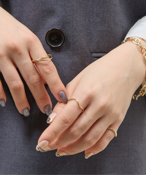 COLONY 2139(コロニートゥーワンスリーナイン)の「3PCSキンクセットリング(リング・レディース・シルバー/ゴールド・FREE)」の2枚目の写真