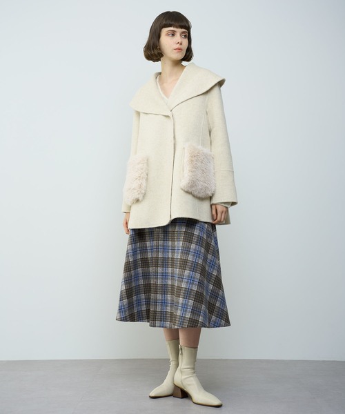 DEICY（デイシー）の「ファーポケットフレアコート（その他アウター・レディース・ピンク/アイボリー・FREE）」の12枚目の写真